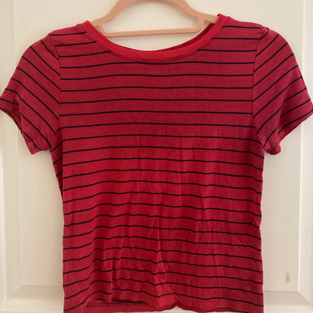 Red croptop
